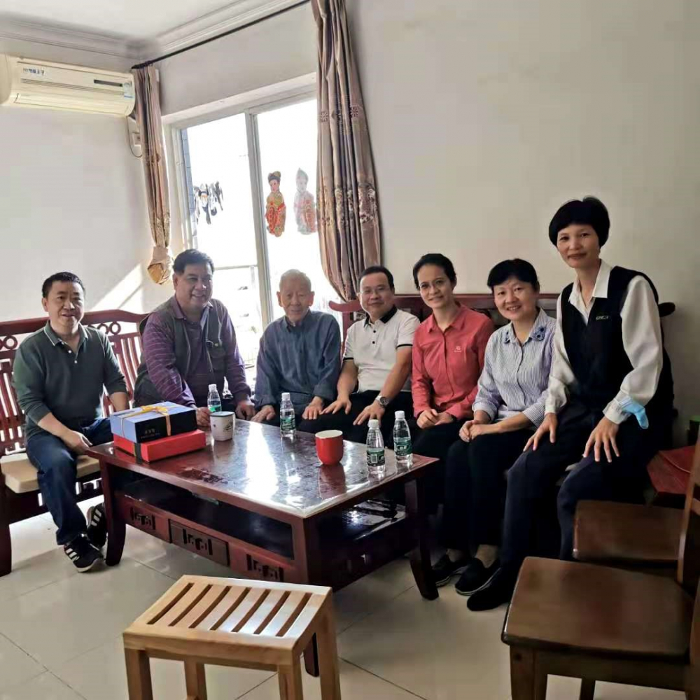 康乐园里享康乐