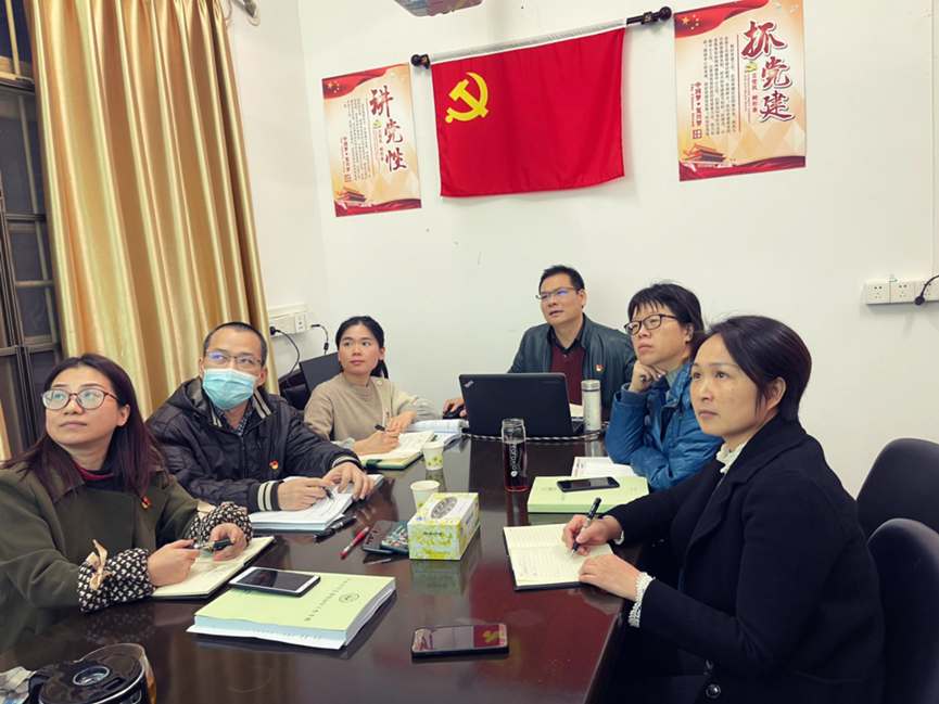 习近平谈治国理政